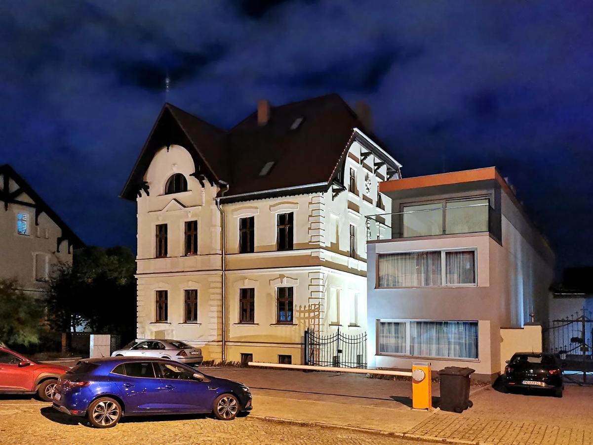Paderewskiego 9 Aparth Лешно Экстерьер фото